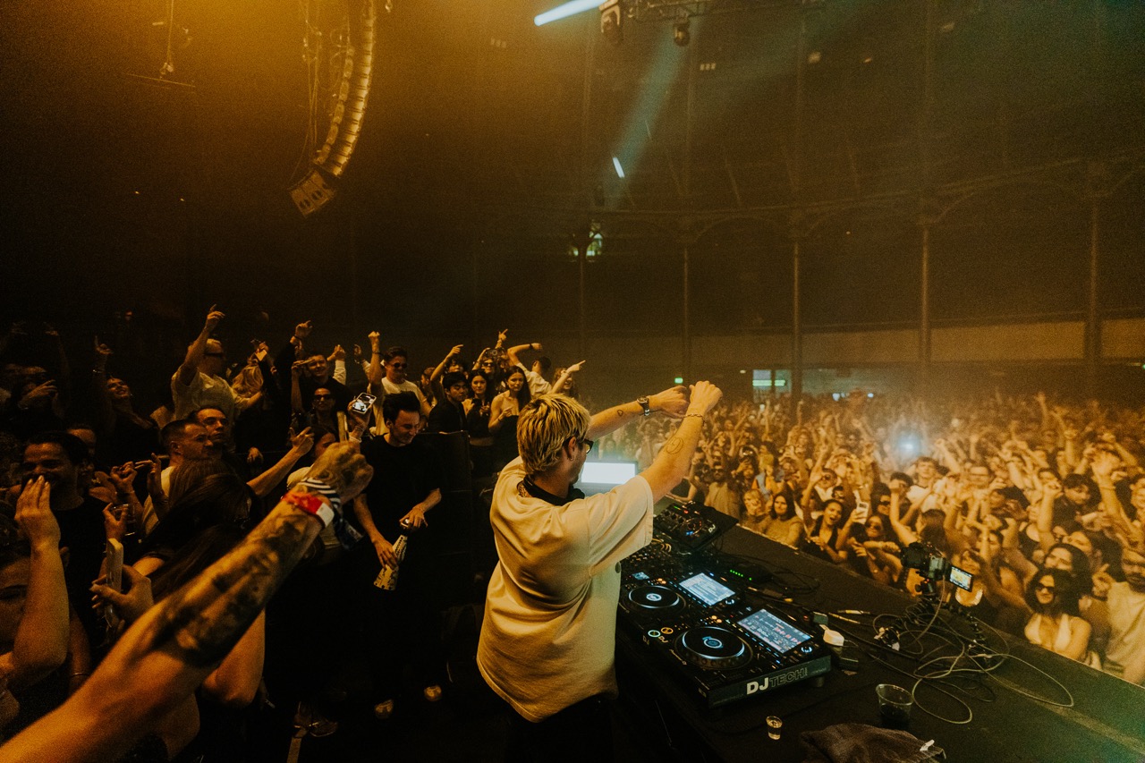 Mau P Open to Close at Roundhouse