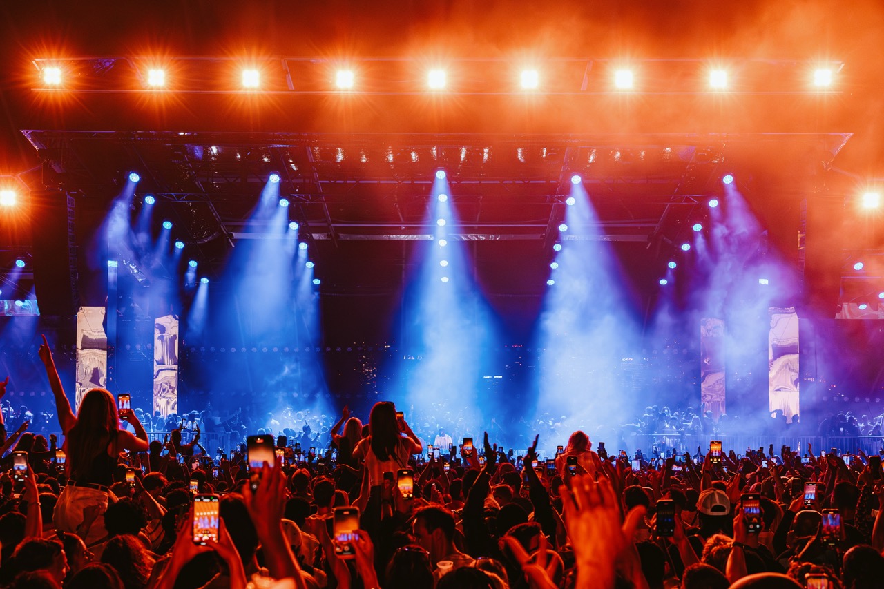 Black Coffee on the Thames Opening Show