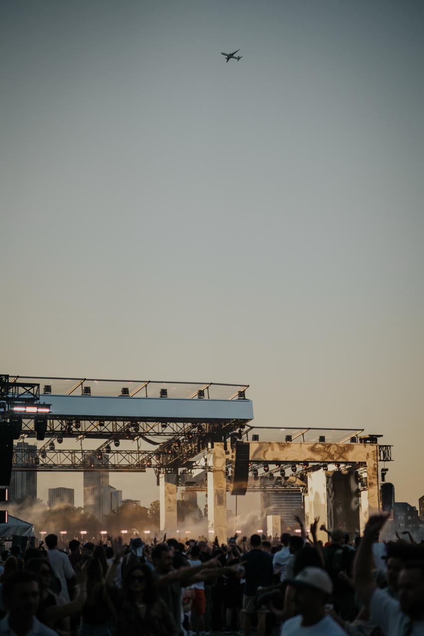 Solomun on the Thames