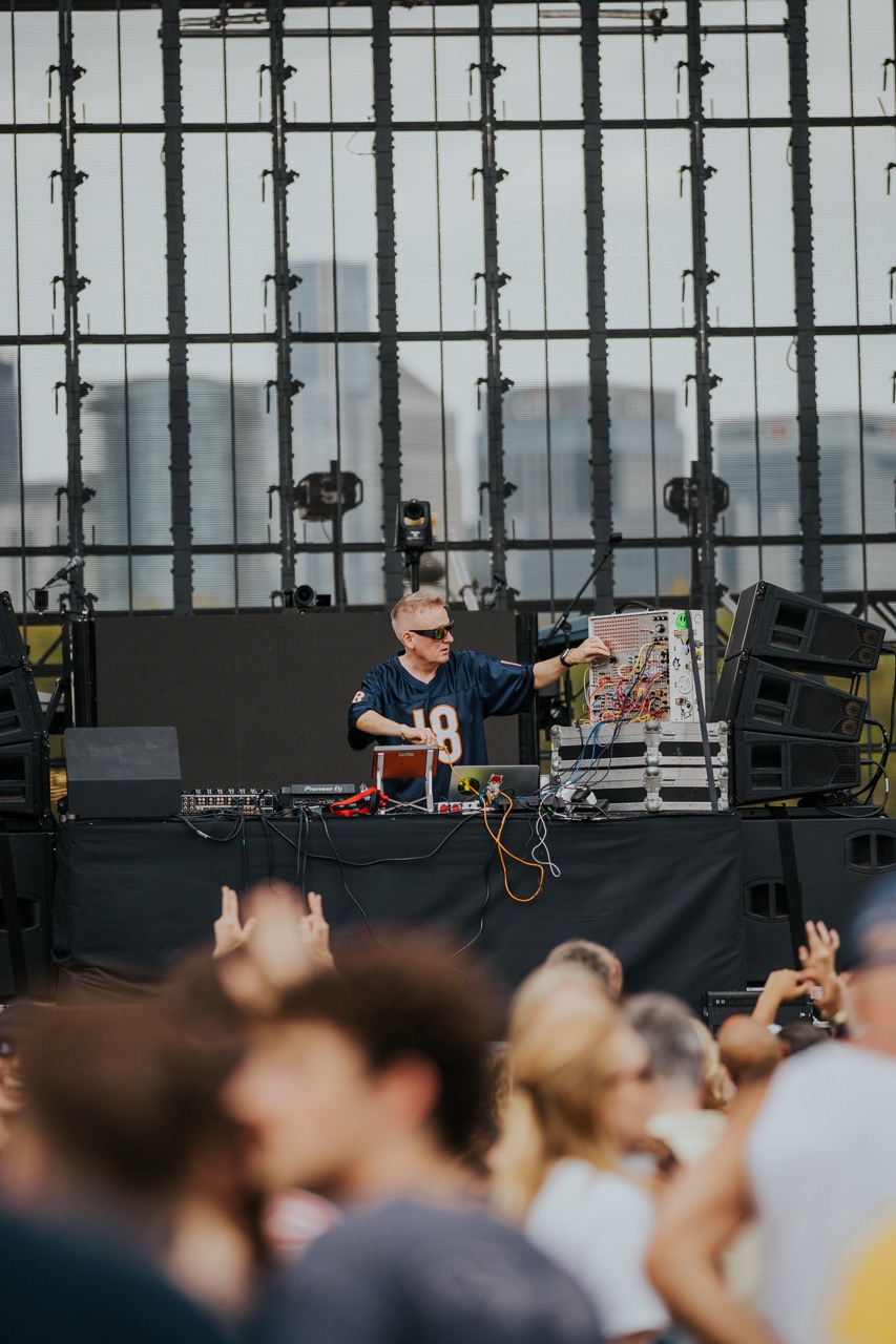 MOBY Live on the Thames