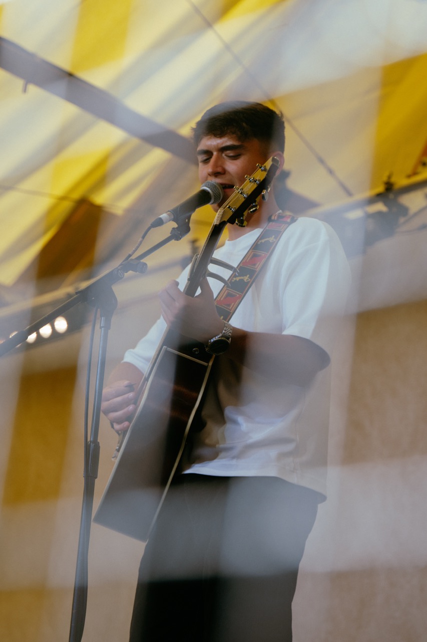 The Kooks 20 Years of Inside In / Inside Out at Tofte Manor