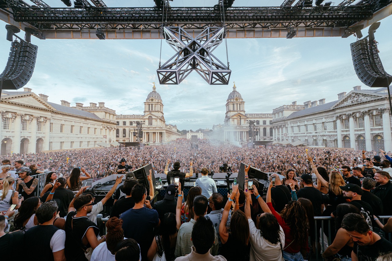 Adriatique presents X on the Thames