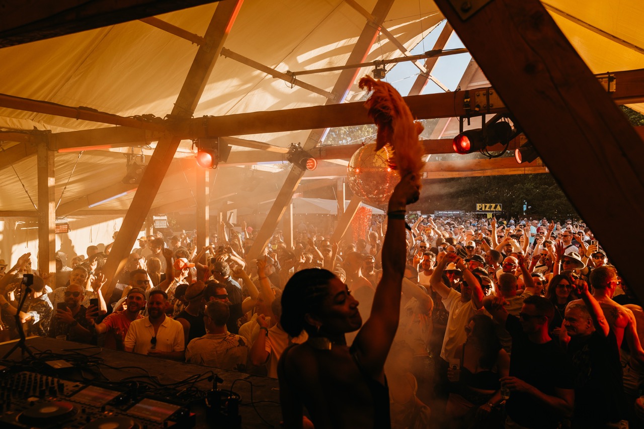 Sasha & John Digweed six hour set at Tofte Manor 