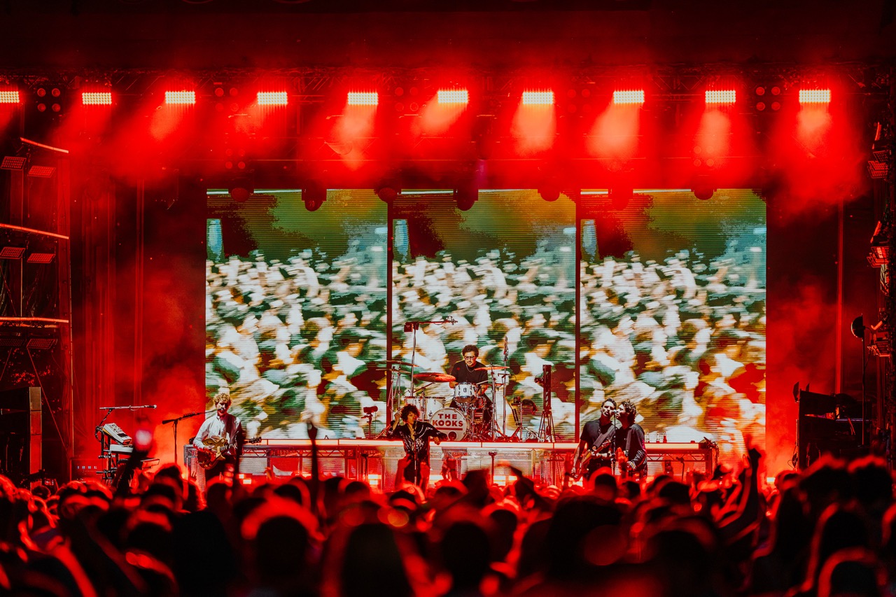 The Kooks 20 Years of Inside In / Inside Out at Tofte Manor