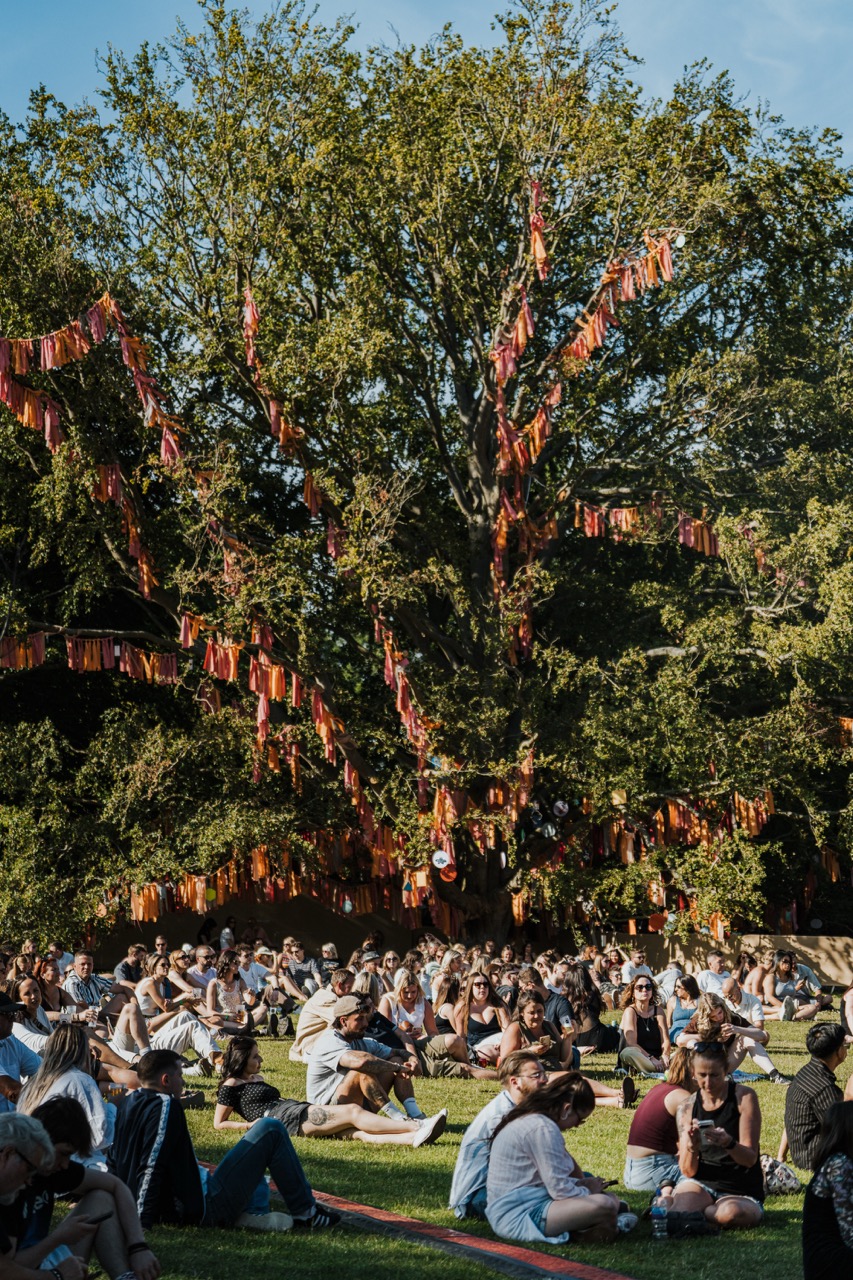 The Kooks 20 Years of Inside In / Inside Out at Tofte Manor