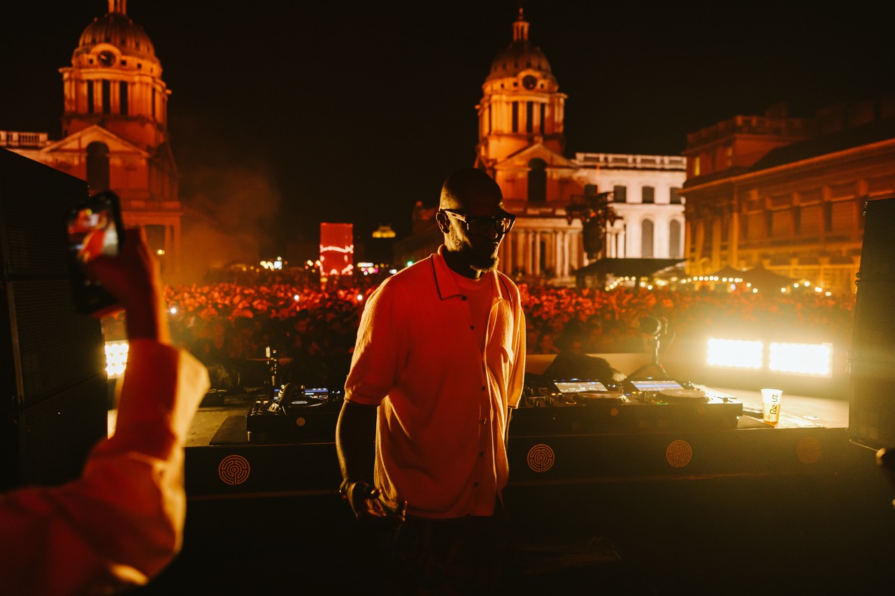 Black Coffee on the Thames Opening Show