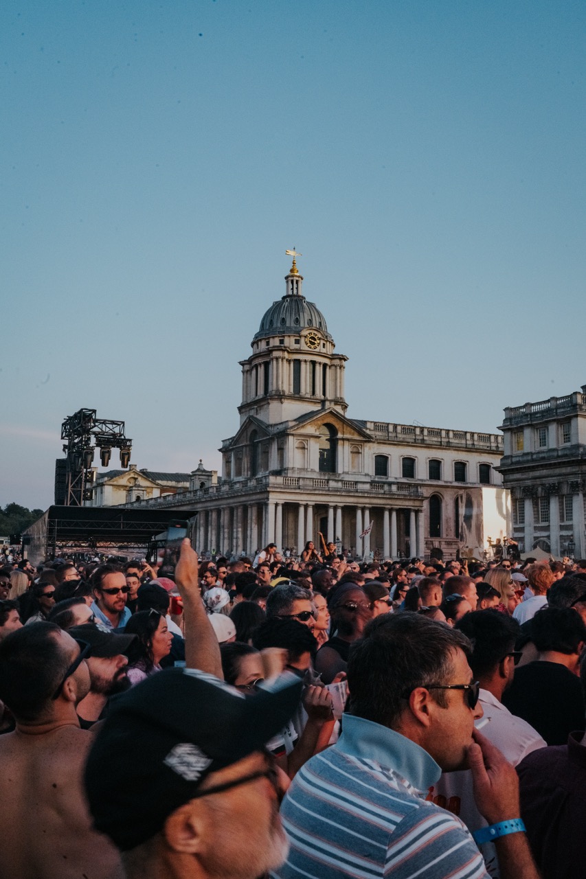Solomun on the Thames