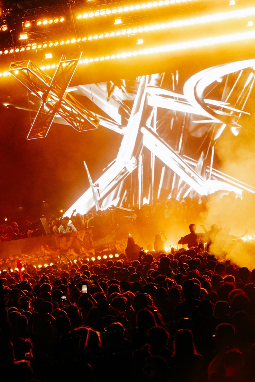 Adriatique presents X on the Thames