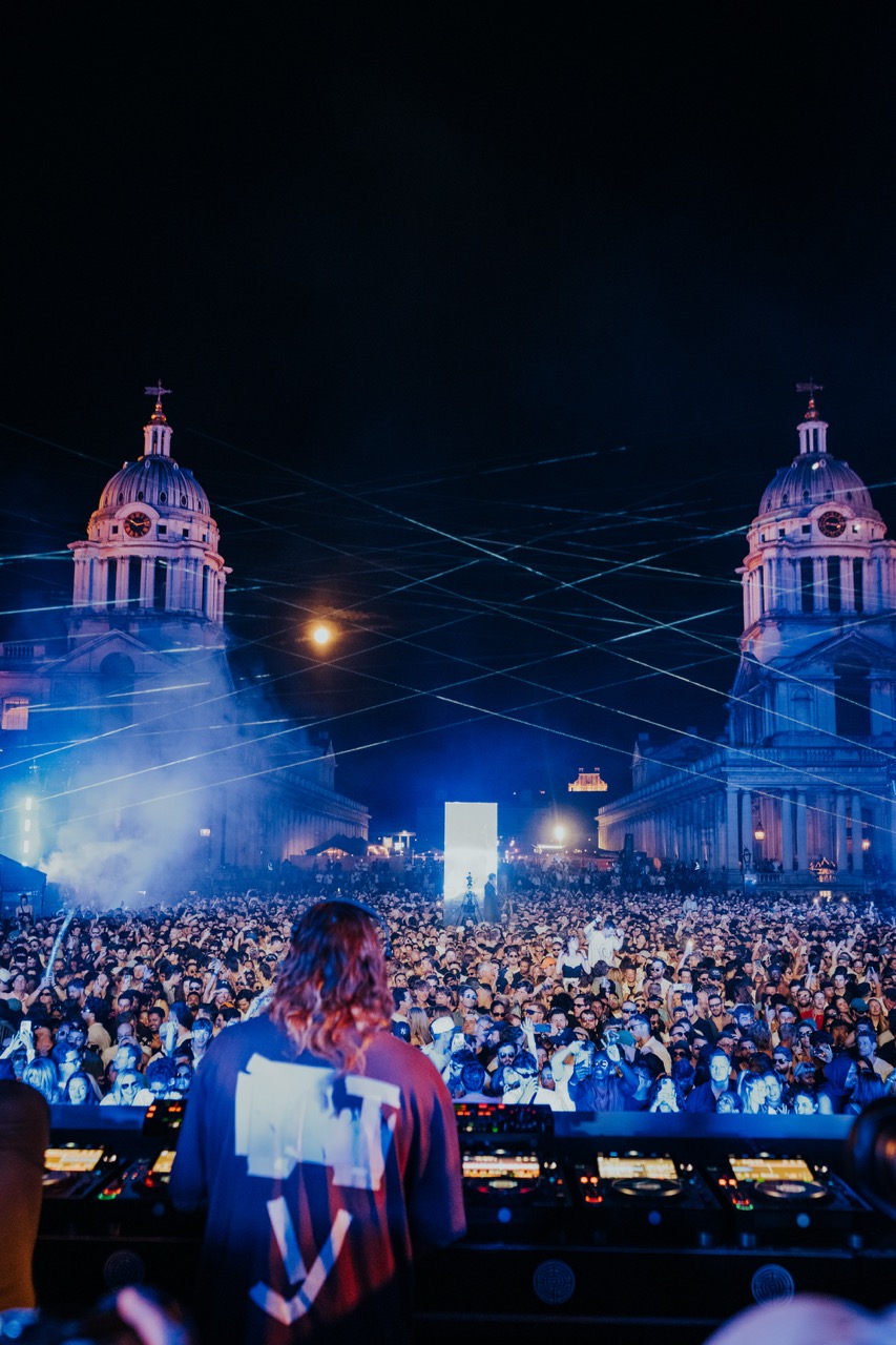 Solomun on the Thames