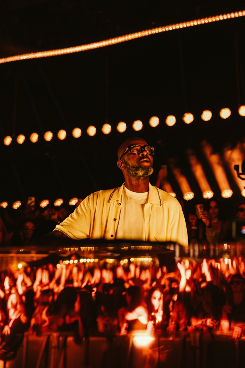 Black Coffee on the Thames Opening Show