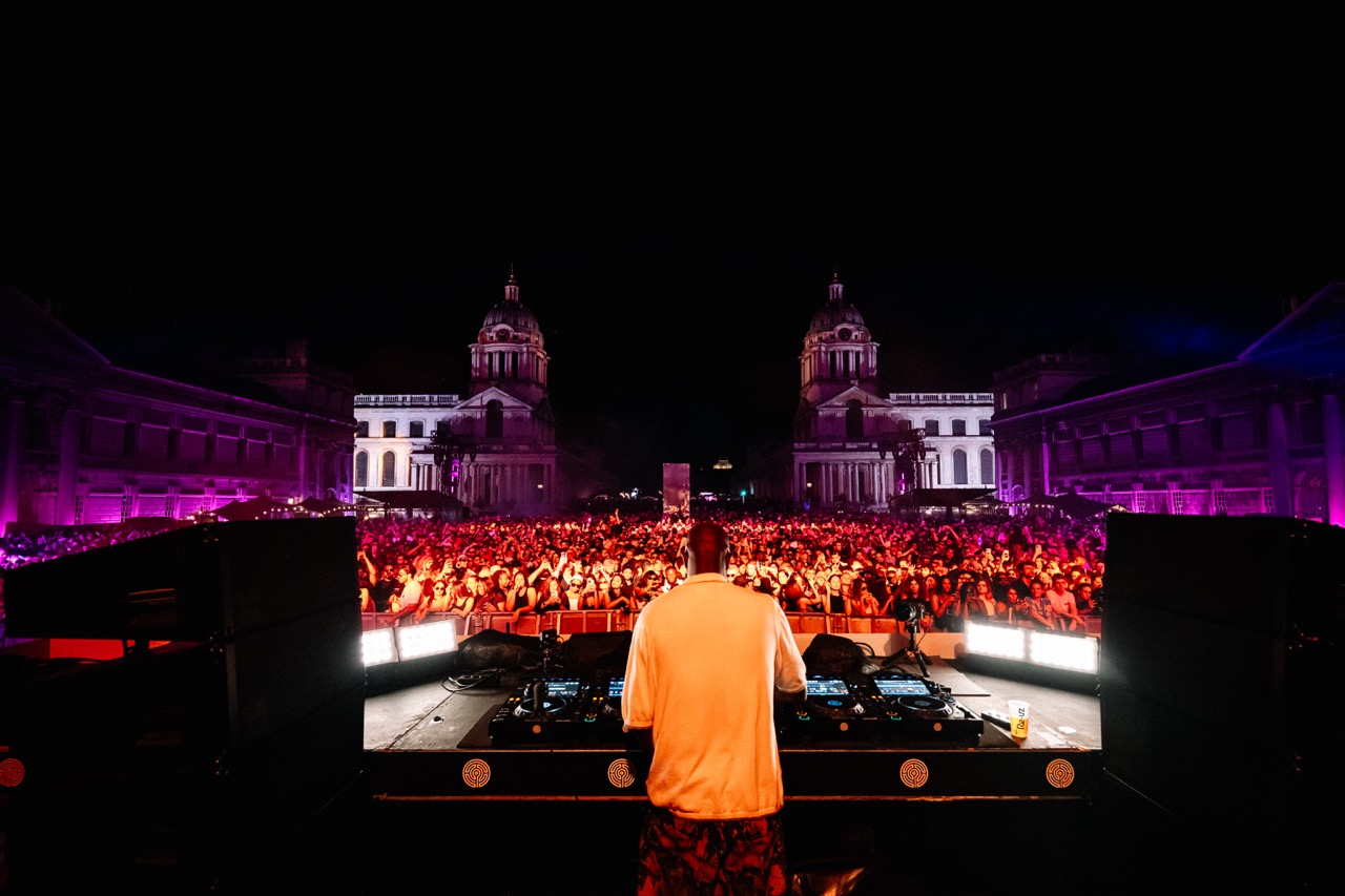 Black Coffee on the Thames Opening Show