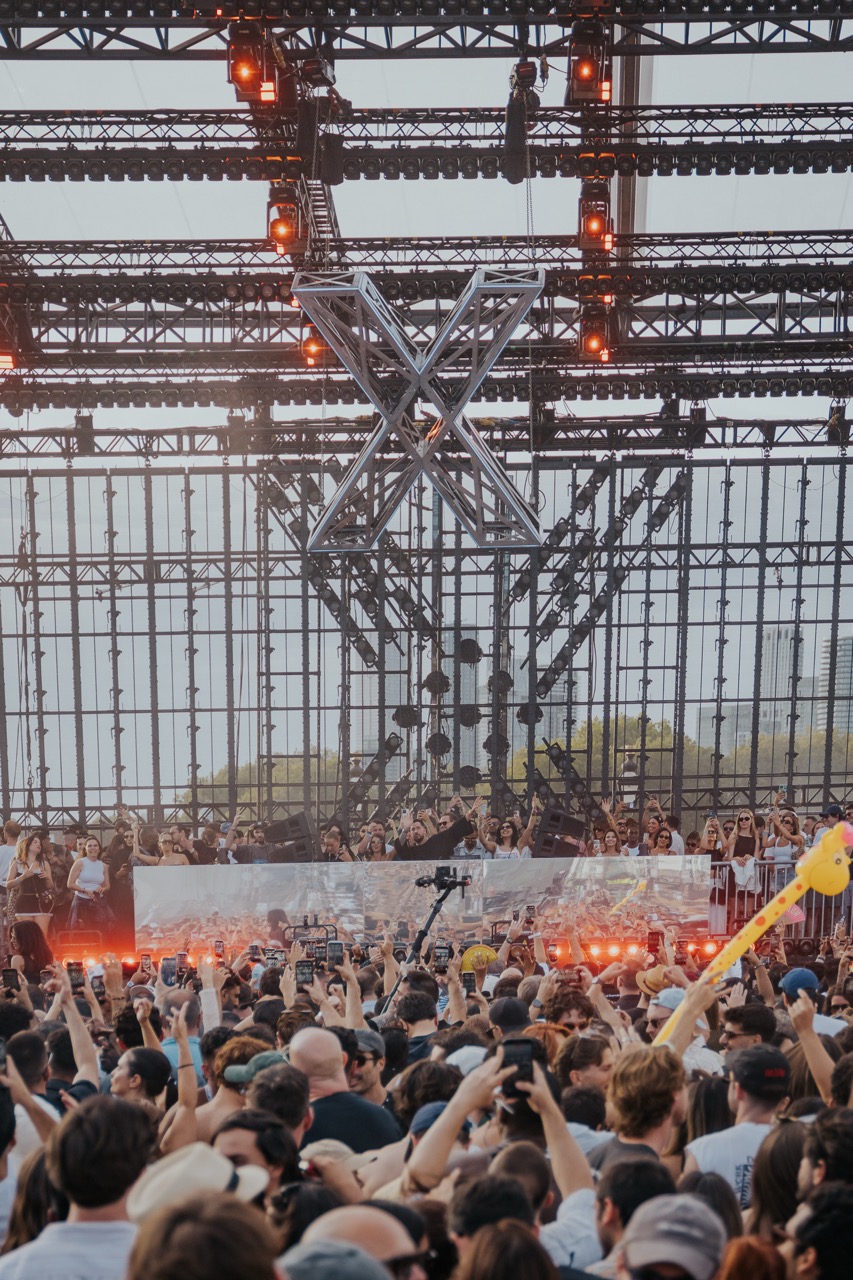 Adriatique presents X on the Thames