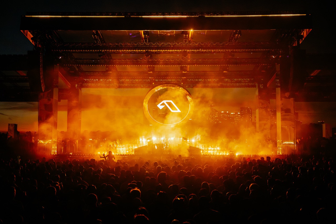 Anjunadeep on the Thames