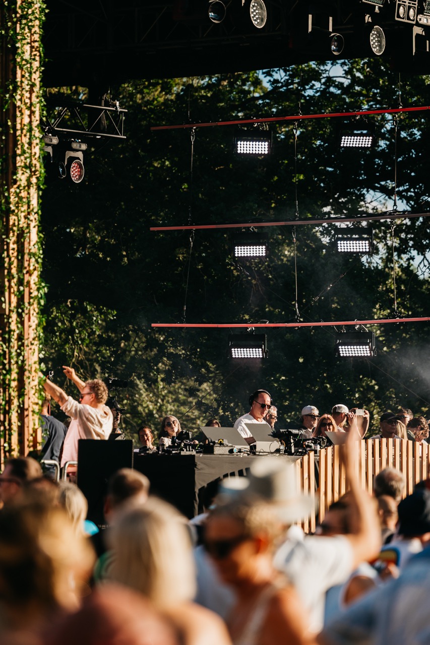 Sasha & John Digweed six hour set at Tofte Manor 