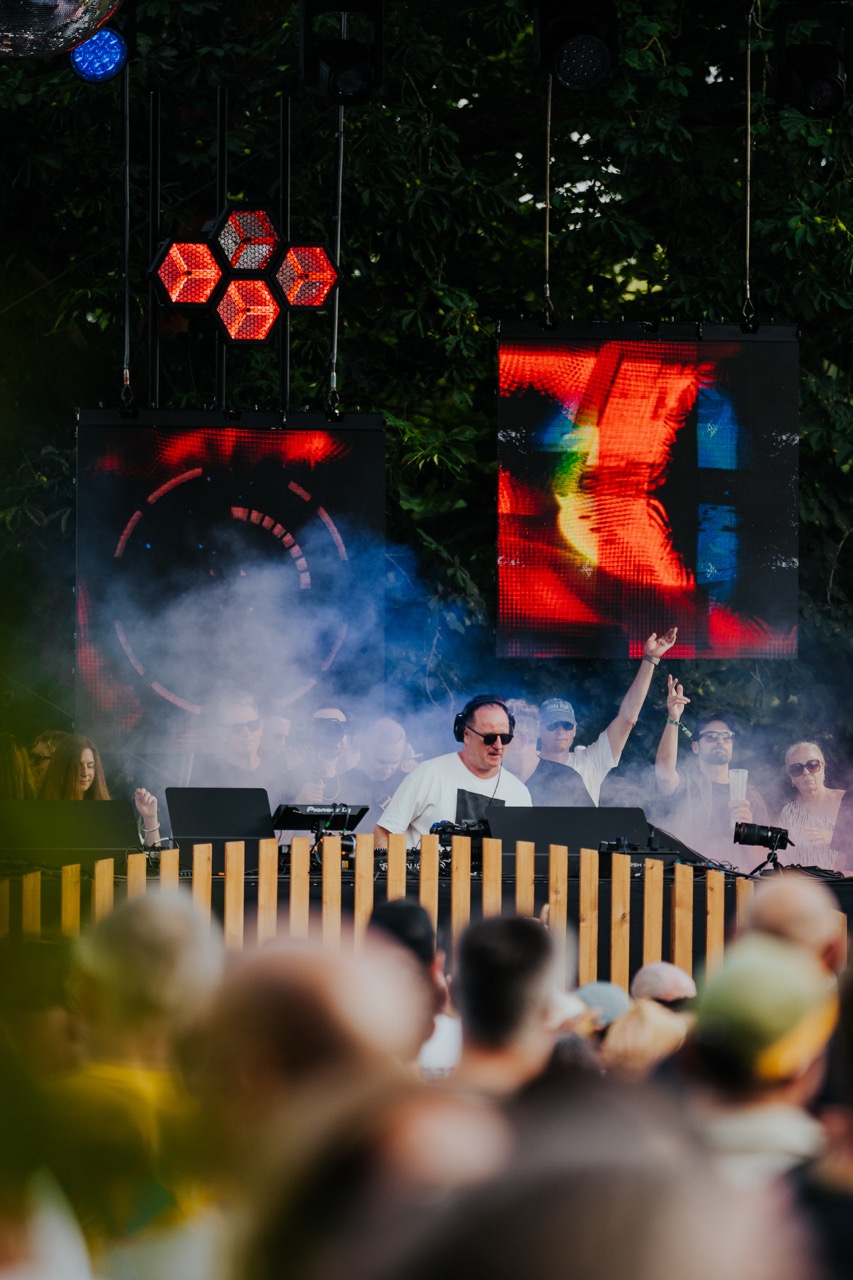 Sasha & John Digweed six hour set at Tofte Manor 