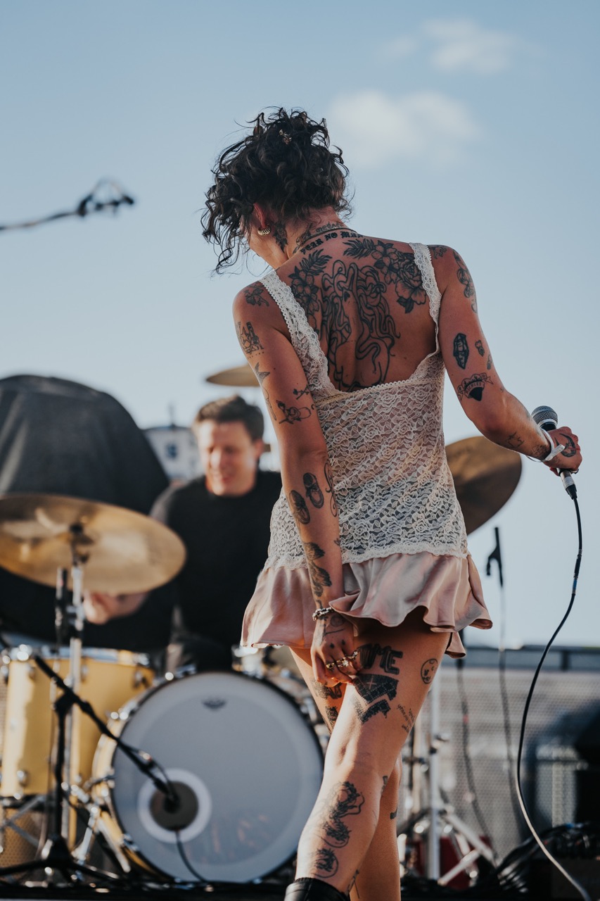The Kooks on the Thames 