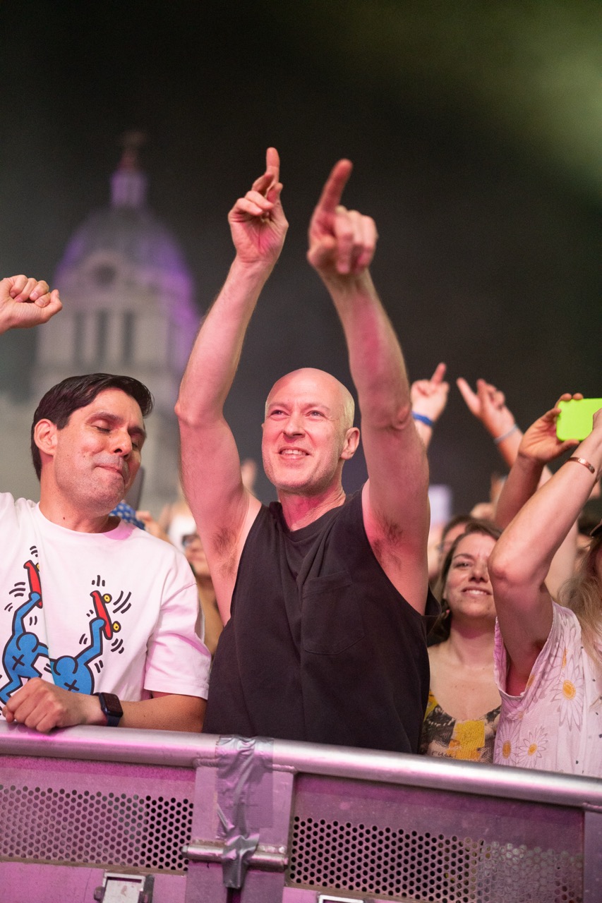 MOBY Live on the Thames