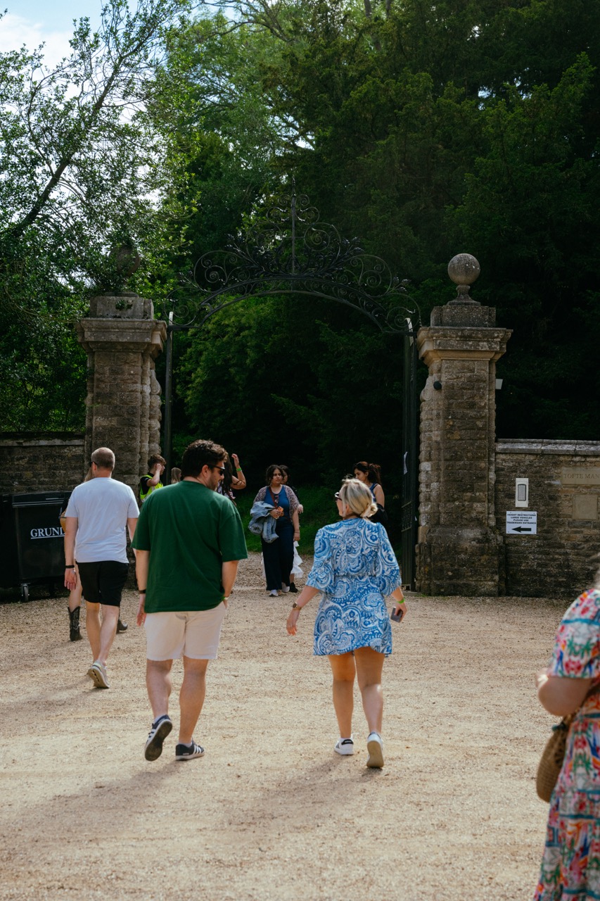 The Kooks 20 Years of Inside In / Inside Out at Tofte Manor