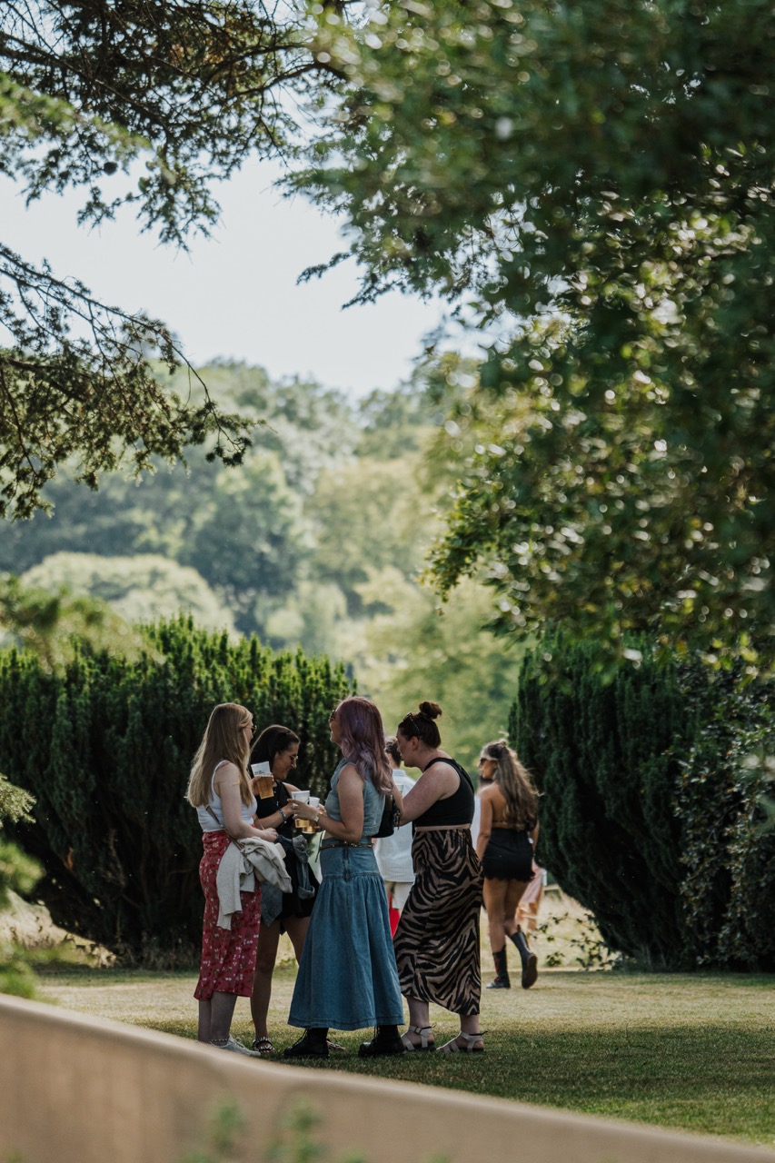 The Kooks 20 Years of Inside In / Inside Out at Tofte Manor
