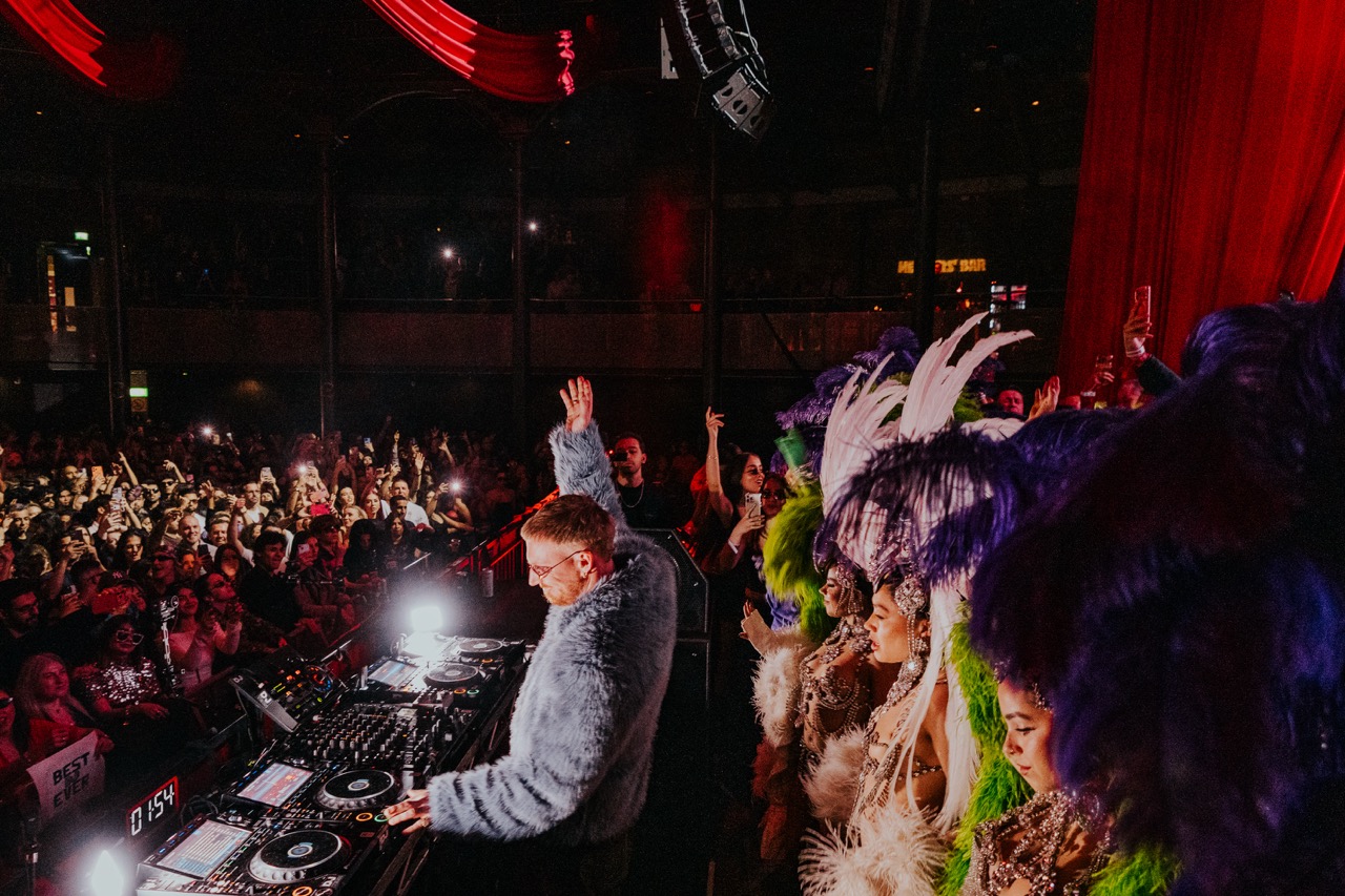 HUGEL, Make the Girls Dance at Roundhouse