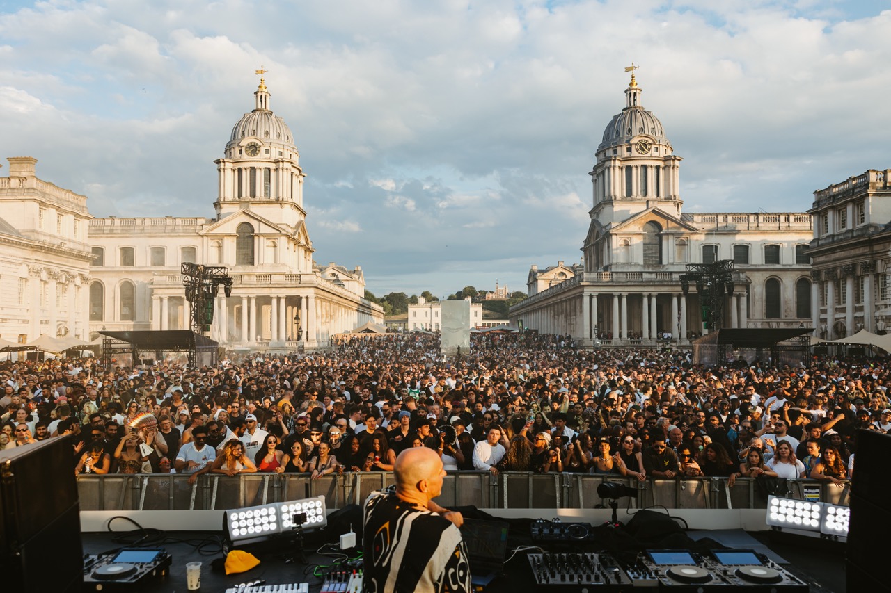 Black Coffee on the Thames Opening Show