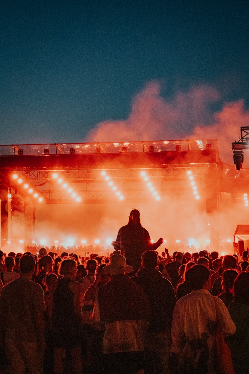 Solomun on the Thames