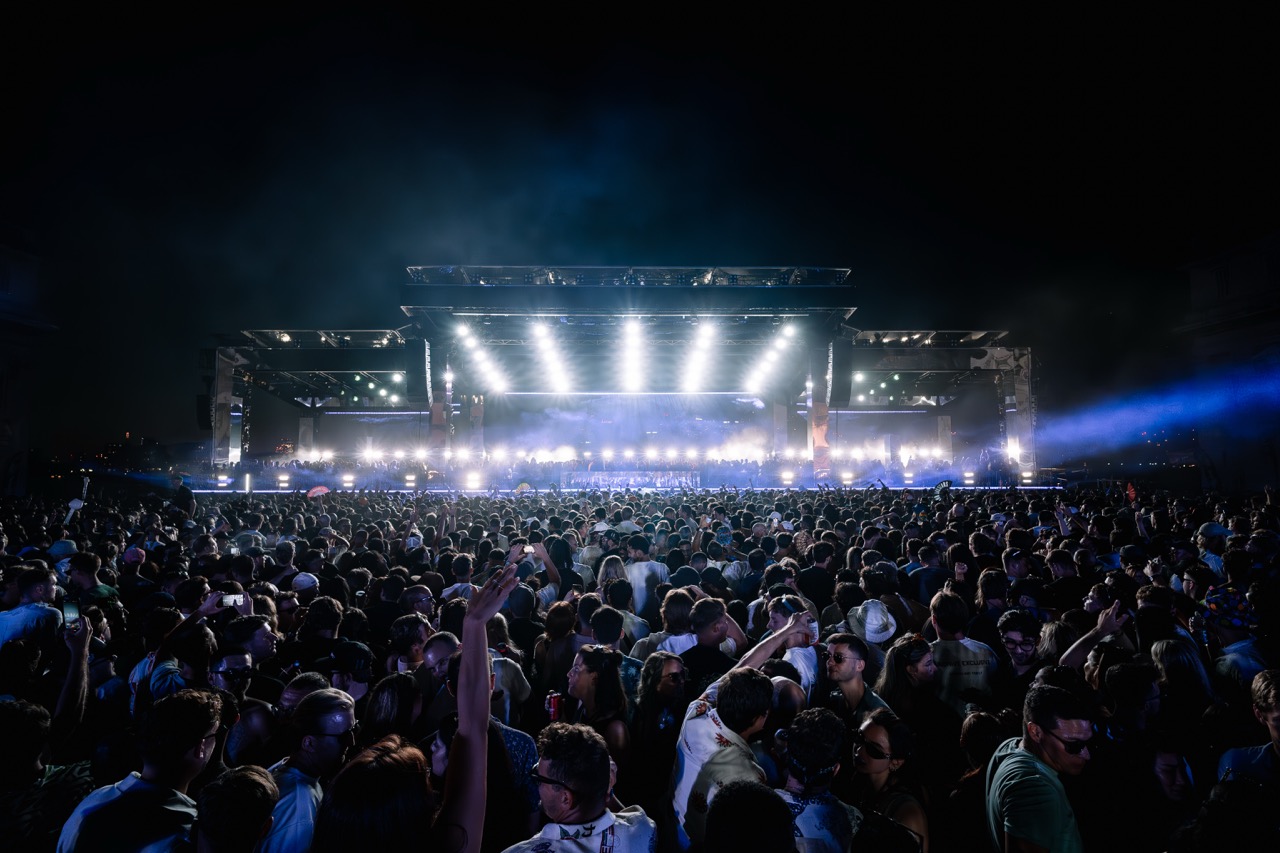 Solomun on the Thames