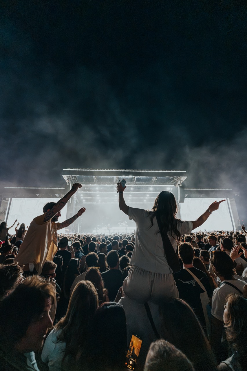 The Kooks on the Thames 