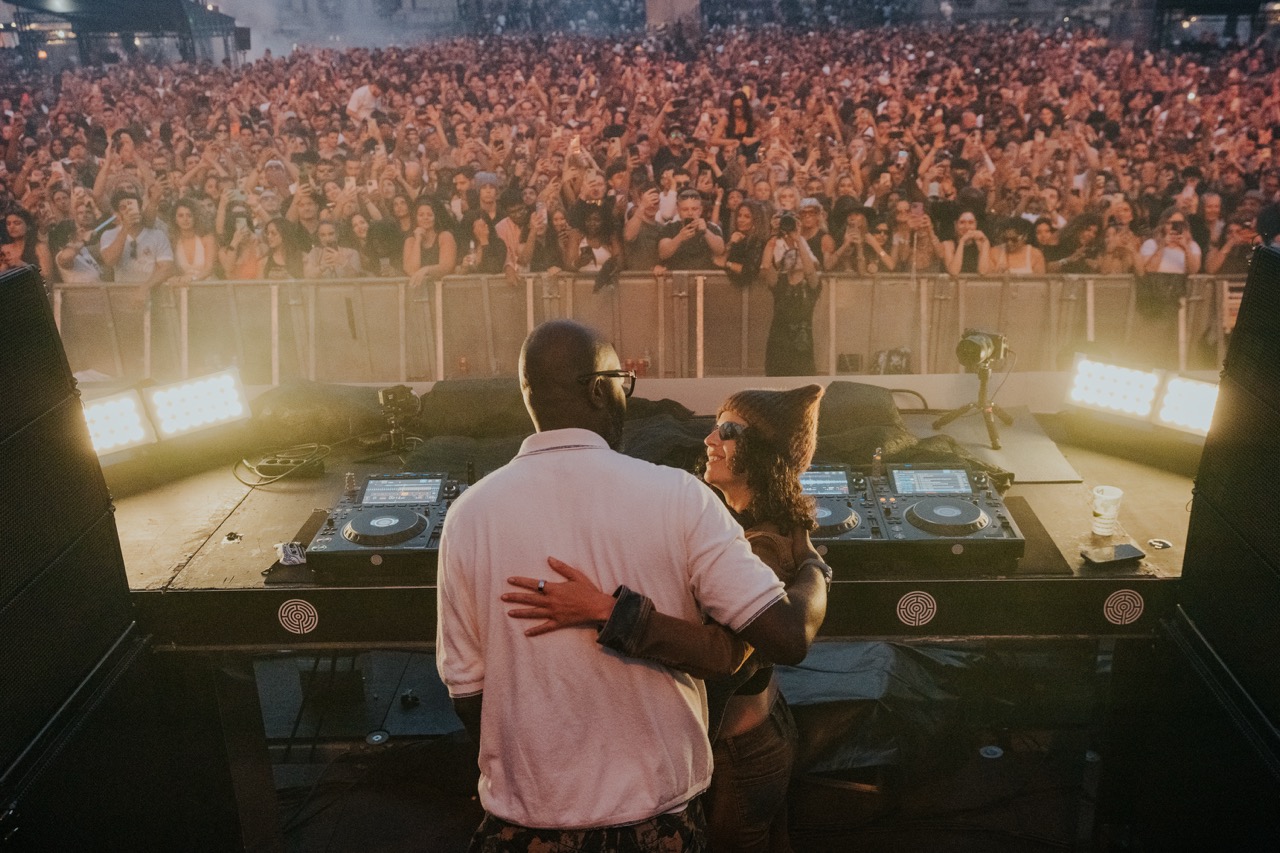Black Coffee on the Thames Opening Show