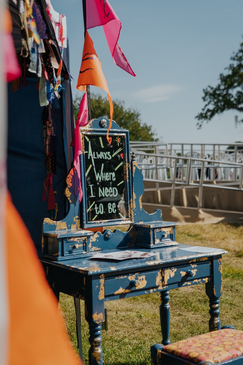 The Kooks 20 Years of Inside In / Inside Out at Tofte Manor
