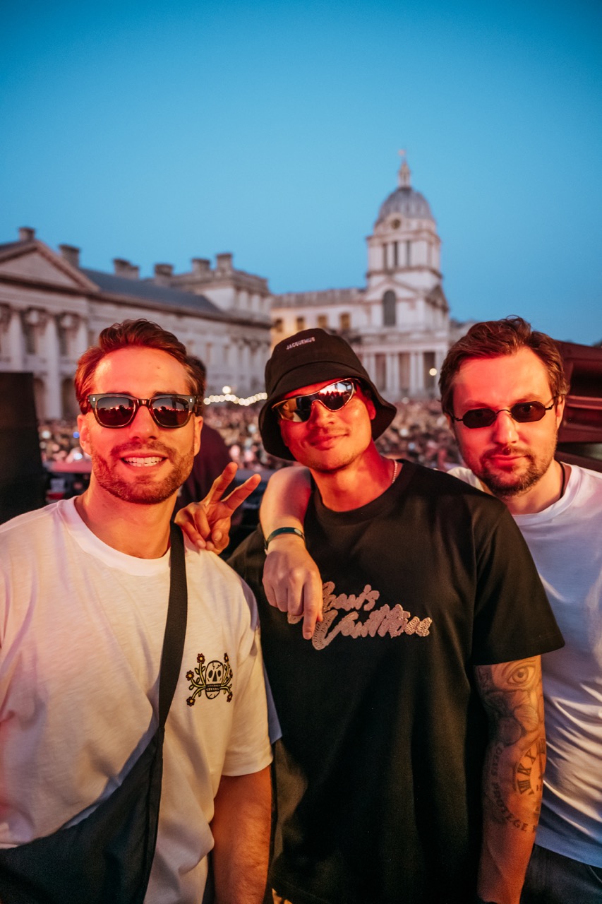 Solomun on the Thames