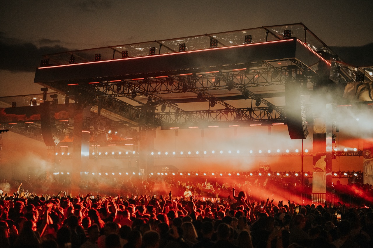 Black Coffee on the Thames Opening Show