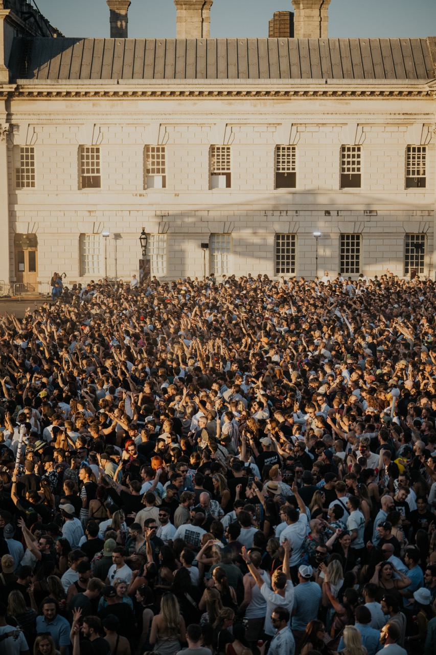 Solomun on the Thames