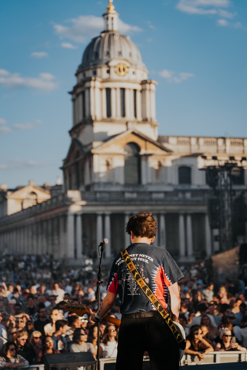 The Kooks on the Thames 