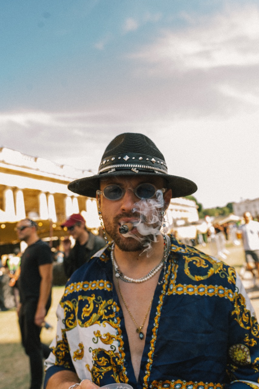Solomun on the Thames