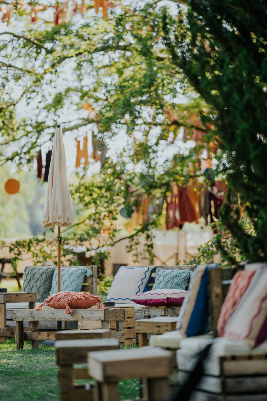 The Kooks 20 Years of Inside In / Inside Out at Tofte Manor