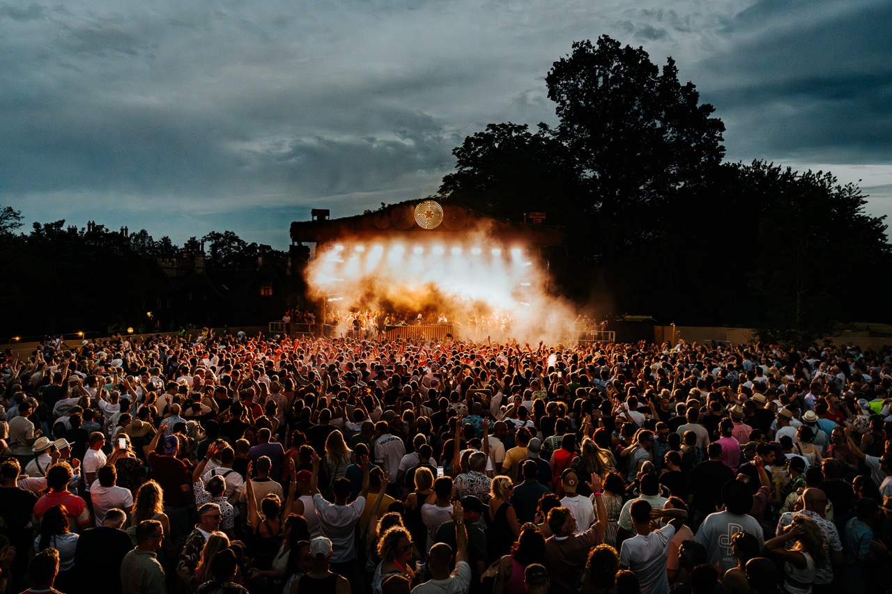 Sasha & John Digweed six hour set at Tofte Manor 