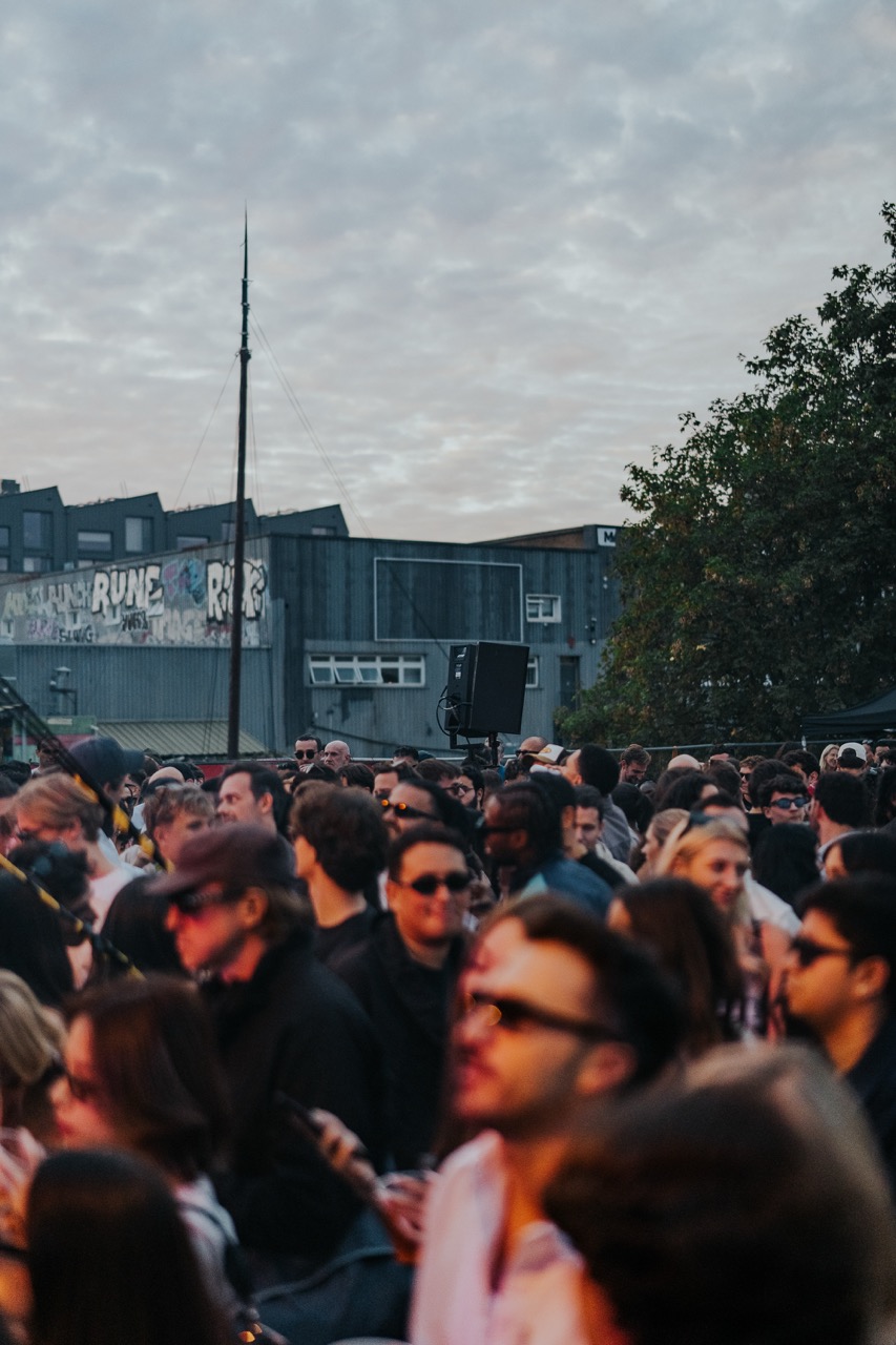 Reznik at Hackney Bridge