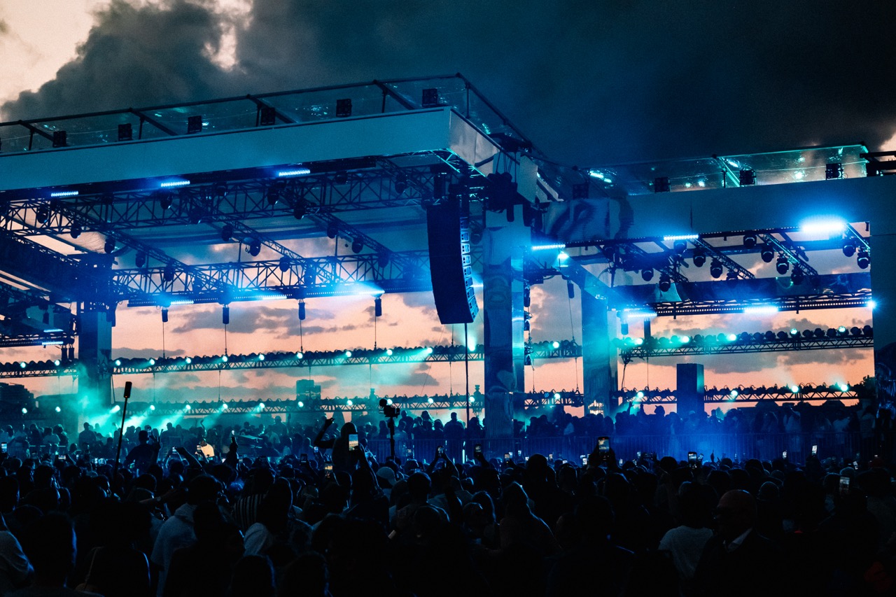 Black Coffee on the Thames Opening Show