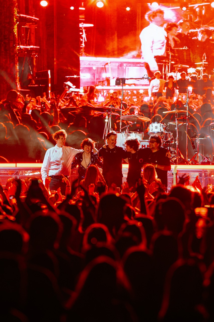 The Kooks 20 Years of Inside In / Inside Out at Tofte Manor
