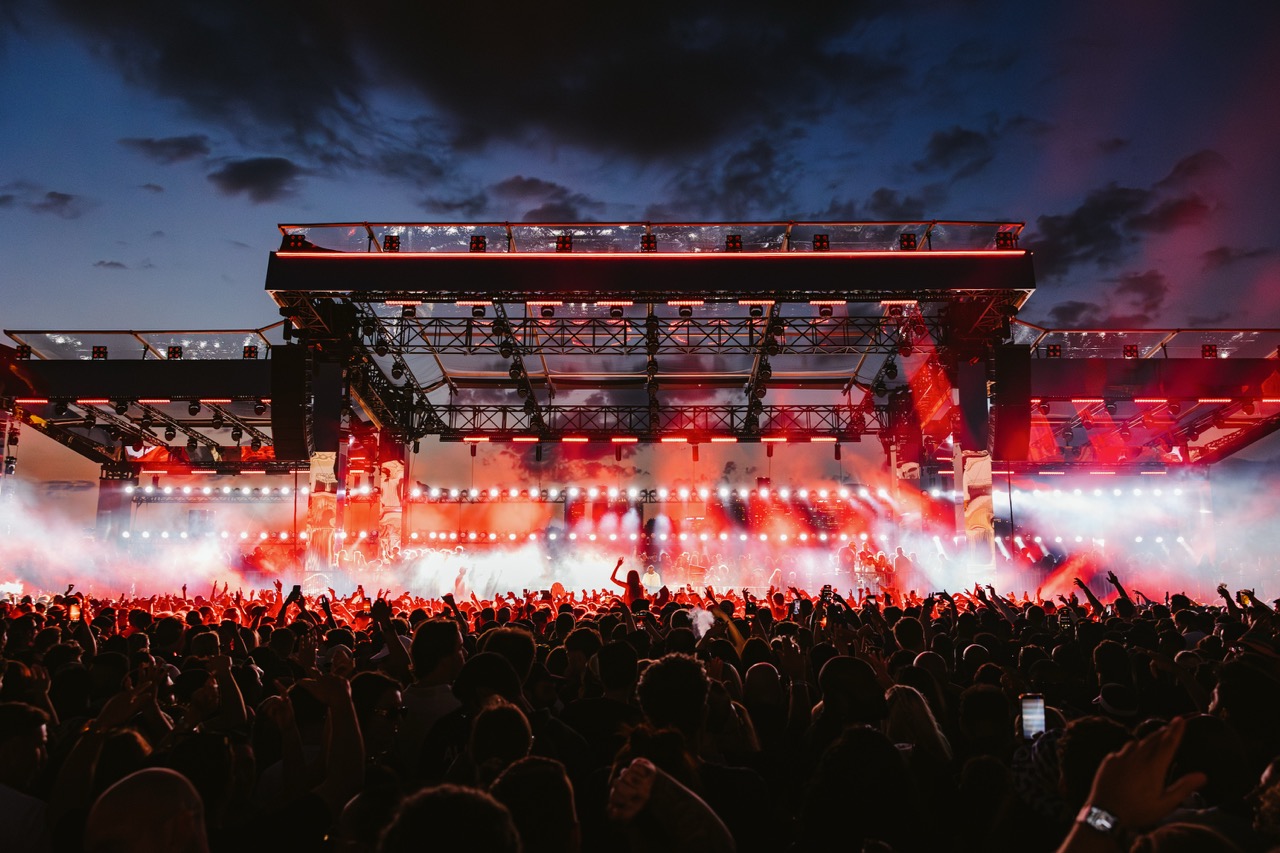 Black Coffee on the Thames Opening Show