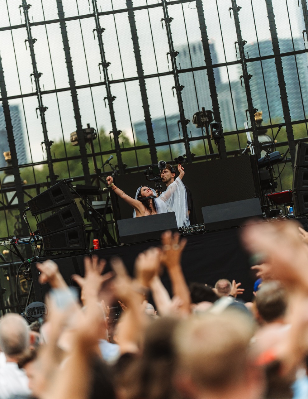 MOBY Live on the Thames
