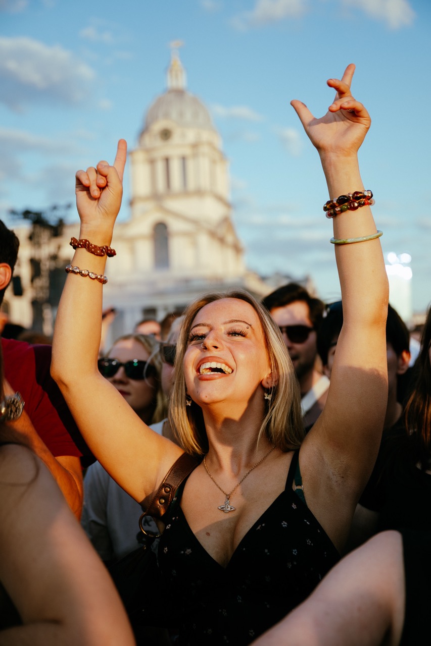 The Kooks on the Thames 