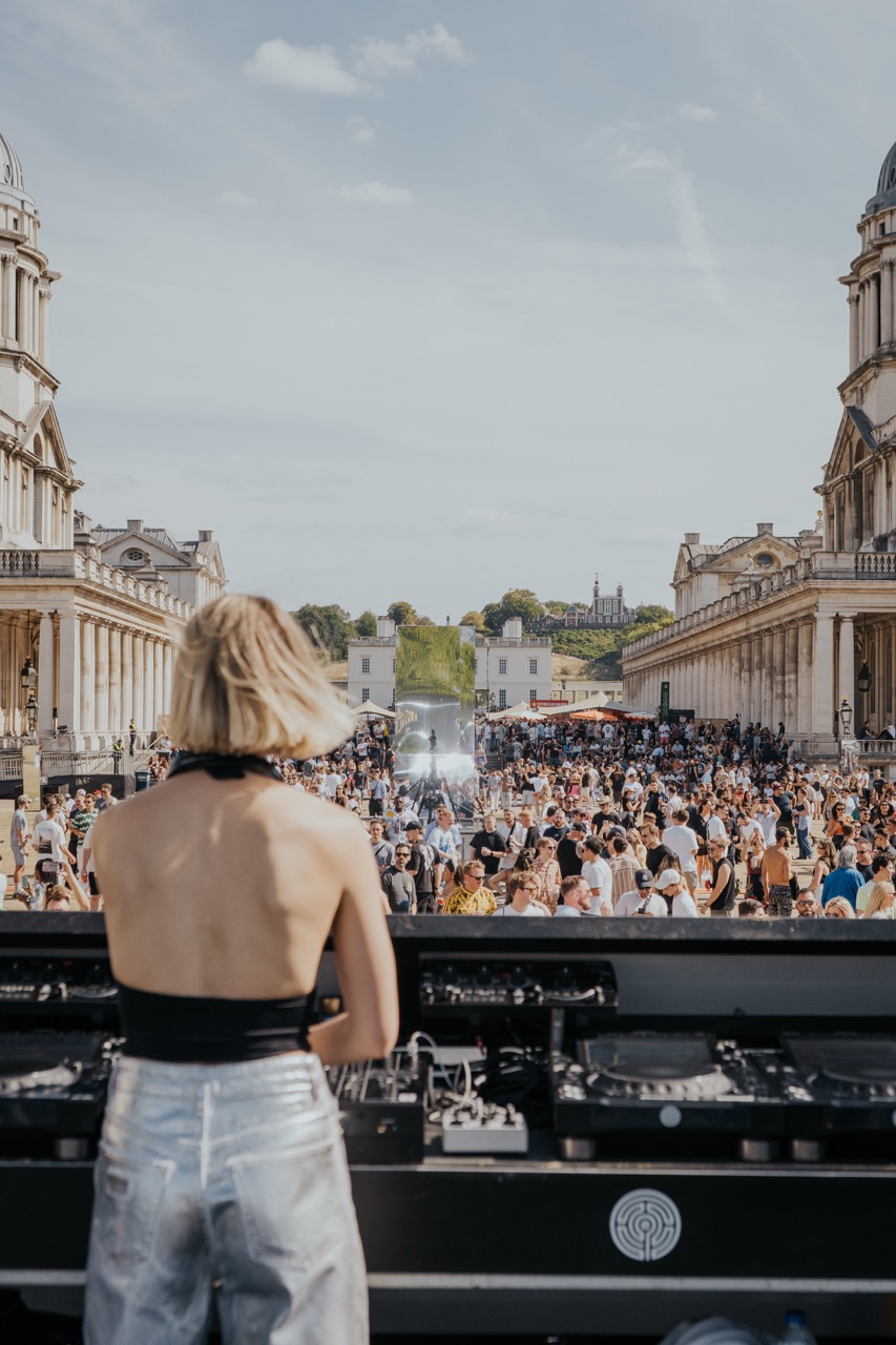 Solomun on the Thames