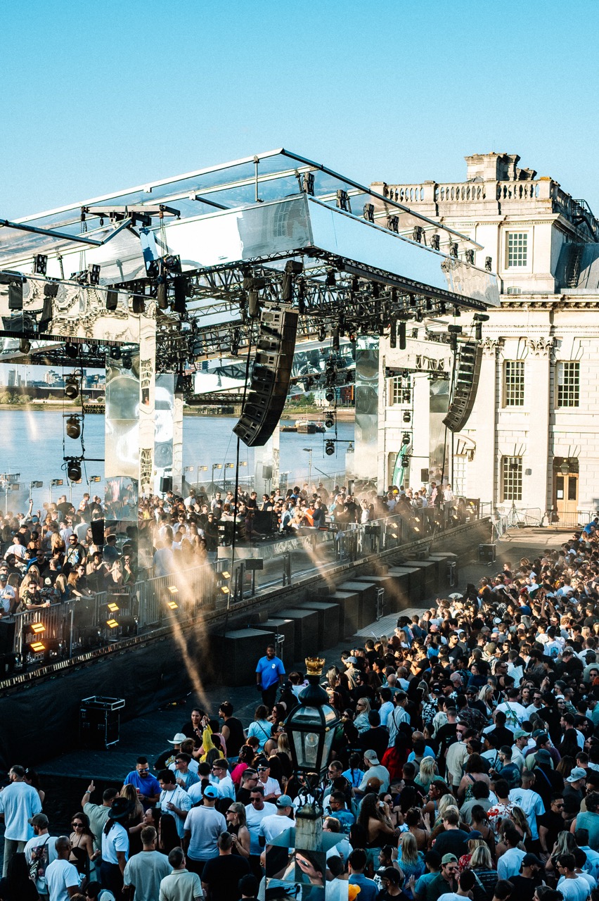 Solomun on the Thames