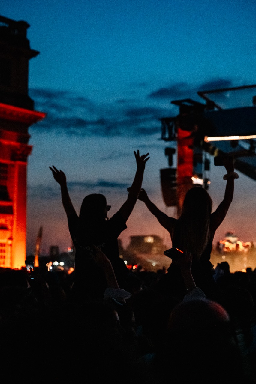 Black Coffee on the Thames Opening Show