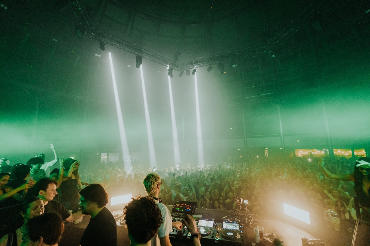 Mau P Open to Close at Roundhouse