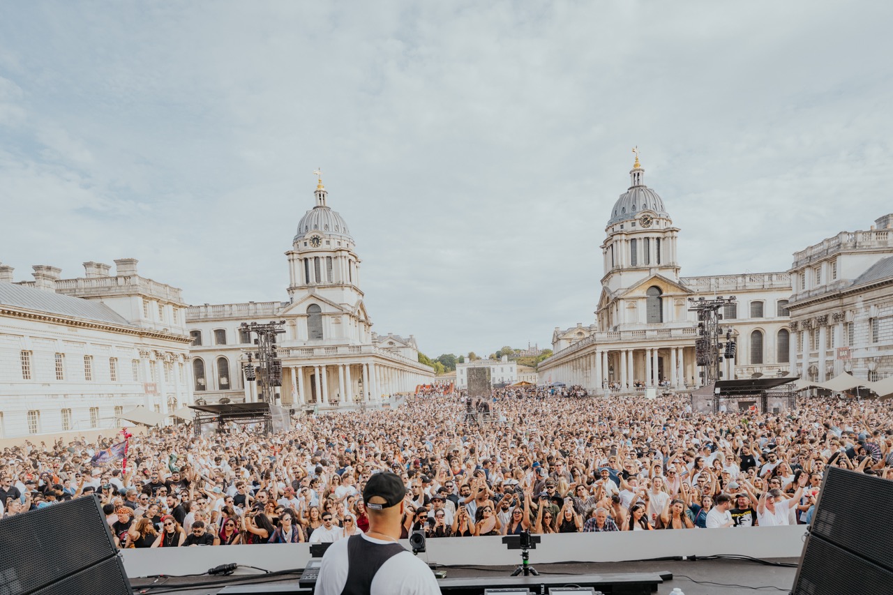 Adriatique presents X on the Thames