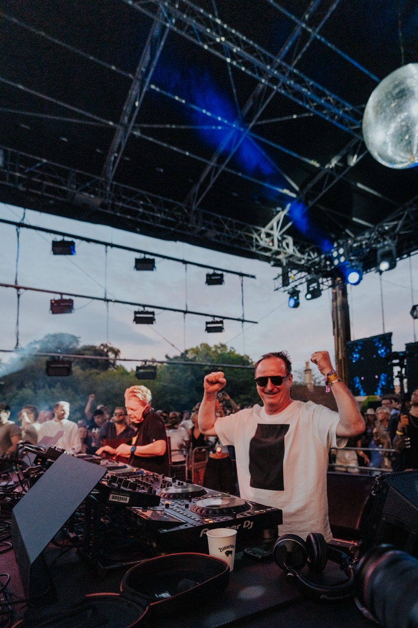 Sasha & John Digweed six hour set at Tofte Manor 