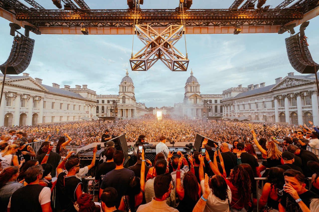 Adriatique presents X on the Thames